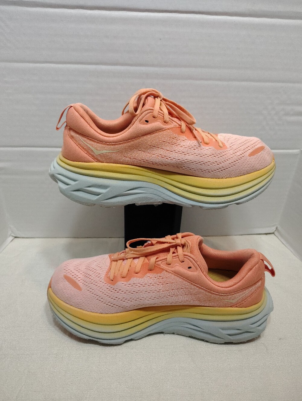 Hoka One One Bondi 8, Women Shoes # 9.5 US - Picture 3 of 12